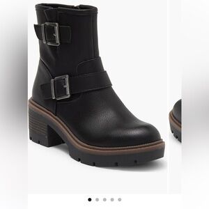 BRAND NEW - BOC Boots - size 8.5 women’s